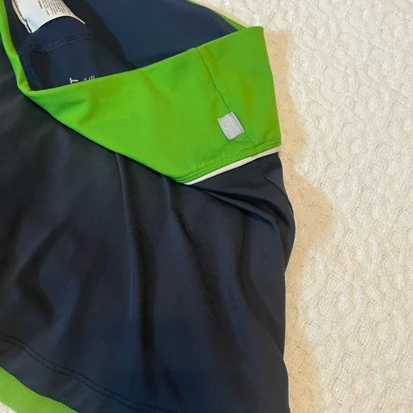 Nike‎ Black and Green Athletic Skater Skirt - Picture 7 of 7